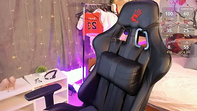 Snapshot of Michel_Momsen chatting on 02.20.26 Michel Momsen online show from 02.20.26