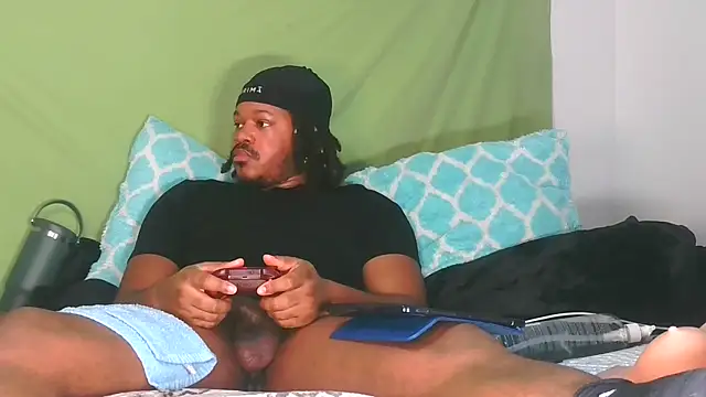 Snapshot of Carolinayoungin chatting on 09.11.25 Carolinayoungin online show from 09.11.25