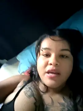 Snapshot of Bellota_22_Fuckme chatting on 09.18.25 Bellota 22 Fuckme online show from 09.18.25