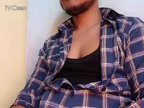 Snapshot of felix_dion chatting on 02.26.25 felix dion online show from 02.26.25