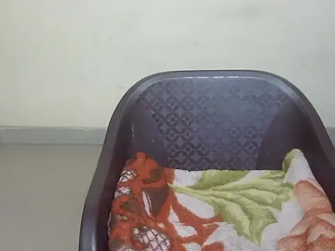 Snapshot of Lusty_Wife1 chatting on 12.05.24 Lusty Wife1 online show from 12.05.24