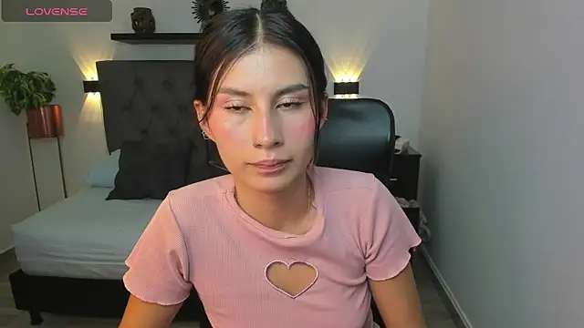 emily villamil online show from 12.17.24