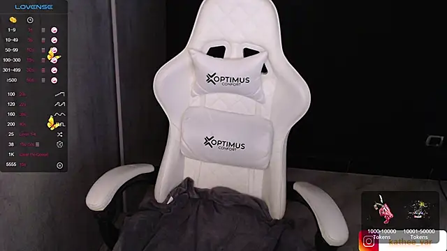 Snapshot of kathe03 chatting on 02.15.25 kathe03 online show from 02.15.25