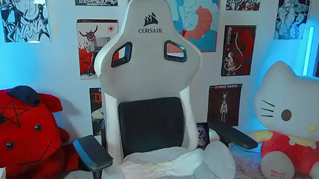 Deadly Doll online show from 11.09.25