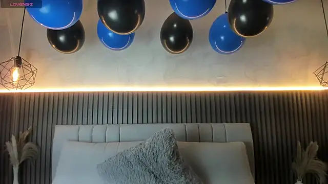 SHANONCLARK online show from 11.08.25