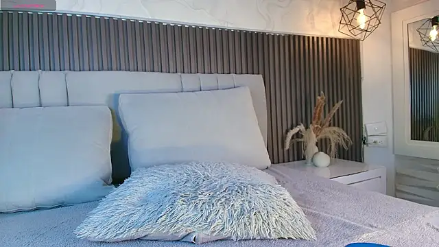 SHANONCLARK online show from 03.10.26