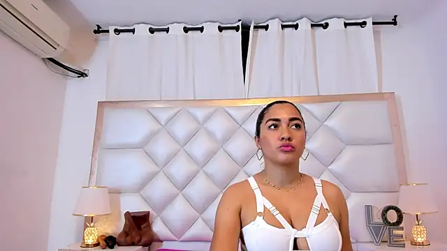 brittany069 online show from 03.21.25