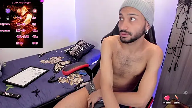 Snapshot of Aron_Baylor chatting on 10.21.25 Aron Baylor online show from 10.21.25