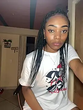 Snapshot of bhritany_brow chatting on 01.30.25 bhritany brow online show from 01.30.25