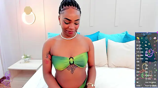 Snapshot of bhritany_brow chatting on 02.02.25 bhritany brow online show from 02.02.25