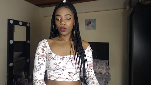 Snapshot of bhritany_brow chatting on 02.25.25 bhritany brow online show from 02.25.25