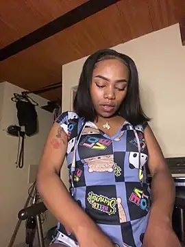 Snapshot of bhritany_brow chatting on 03.09.25 bhritany brow online show from 03.09.25