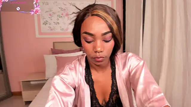 Snapshot of bhritany_brow chatting on 12.03.25 bhritany brow online show from 12.03.25