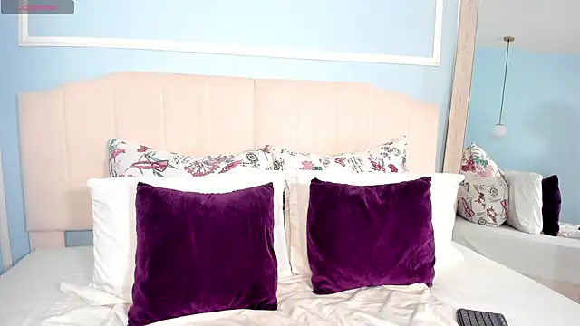 Snapshot of bhritany_brow chatting on 12.05.25 bhritany brow online show from 12.05.25