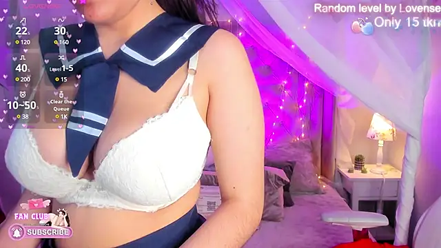 Ellie Jhonson   online show from 01.04.25