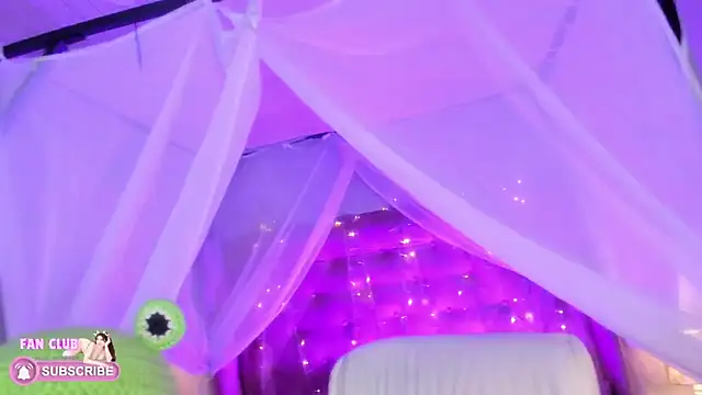 Ellie Jhonson   online show from 02.03.25