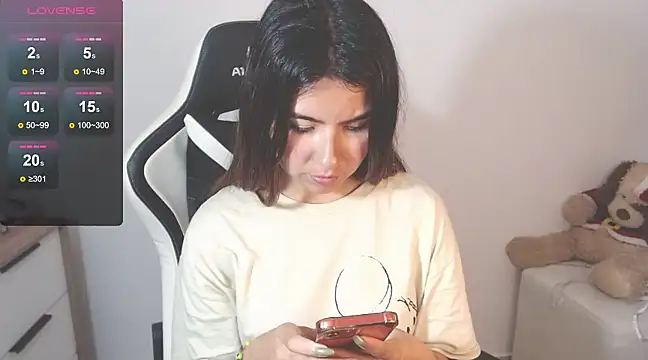 Snapshot of alice_middlee chatting on 01.30.25 alice middlee online show from 01.30.25