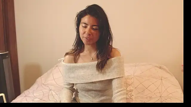 Snapshot of alice_middlee chatting on 11.11.25 alice middlee online show from 11.11.25