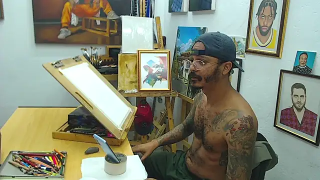 Snapshot of color_beat17 chatting on 12.14.24 color beat17 online show from 12.14.24