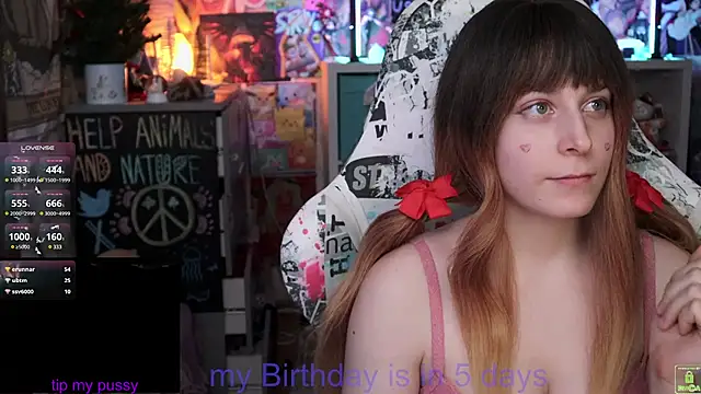 Snapshot of ShiroiFubuki chatting on 02.15.25 ShiroiFubuki online show from 02.15.25