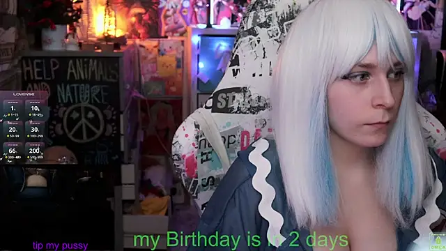 Snapshot of ShiroiFubuki chatting on 02.18.25 ShiroiFubuki online show from 02.18.25