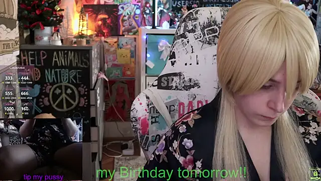 Snapshot of ShiroiFubuki chatting on 02.19.25 ShiroiFubuki online show from 02.19.25