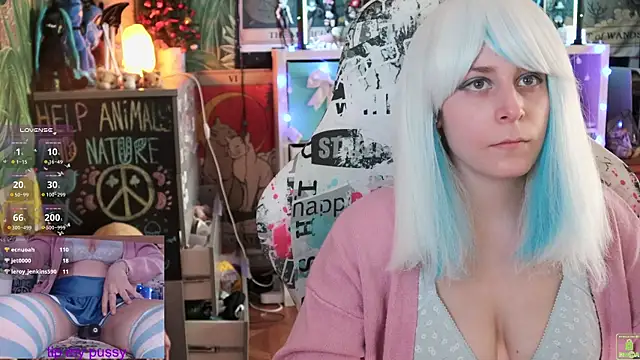 Snapshot of ShiroiFubuki chatting on 03.18.25 ShiroiFubuki online show from 03.18.25