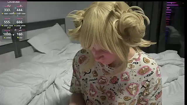 Snapshot of ShiroiFubuki chatting on 09.19.25 ShiroiFubuki online show from 09.19.25