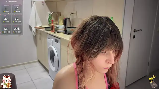 Snapshot of ShiroiFubuki chatting on 10.24.25 ShiroiFubuki online show from 10.24.25