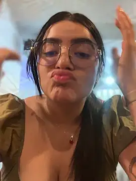 Lia flowers online show from 01.31.25