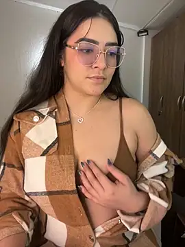 Lia flowers online show from 11.22.25