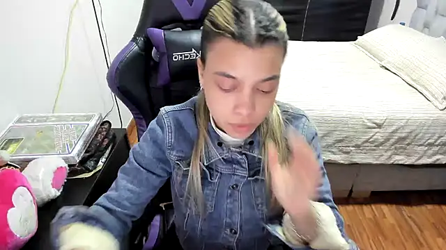 LuisaReyes 2911 online show from 09.27.25