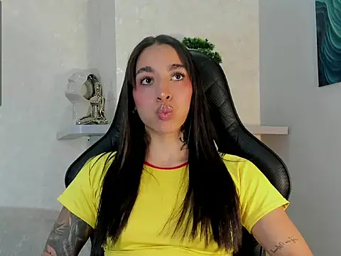 KAYLA BATISTA online show from 07.29.26