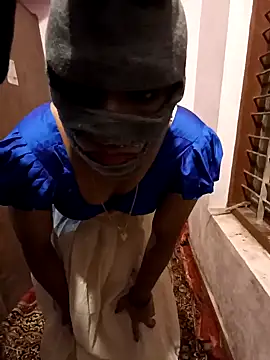 Snapshot of Mallu-Gayathri_Arun chatting on 12.15.24 Mallu-Gayathri Arun online show from 12.15.24