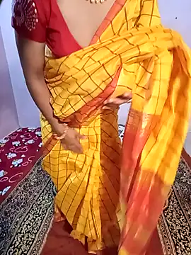 Snapshot of Mallu-Gayathri_Arun chatting on 01.22.25 Mallu-Gayathri Arun online show from 01.22.25