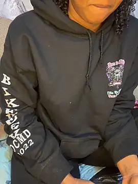 sweetestval online show from 10.25.25