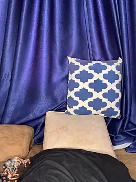 sweetestval online show from 11.29.25