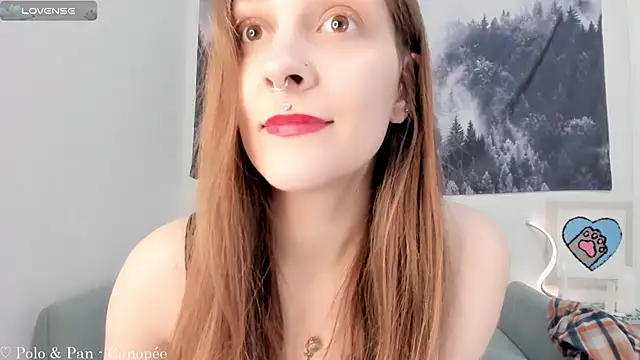 Snapshot of SolarAlice chatting on 03.13.25 SolarAlice online show from 03.13.25