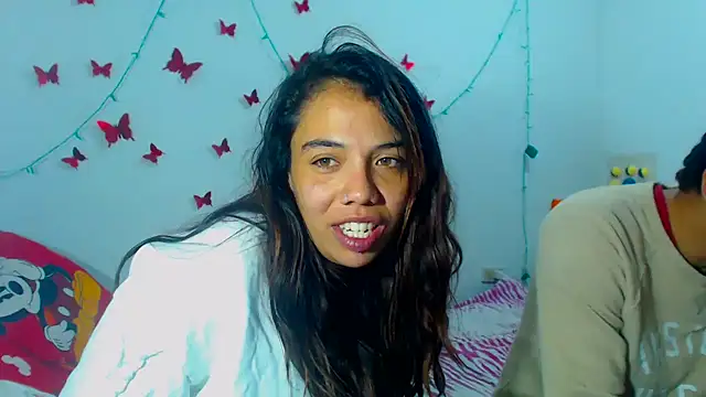 AmaraRoberts420 online show from 12.19.24