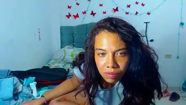 AmaraRoberts420 online show from 02.21.25