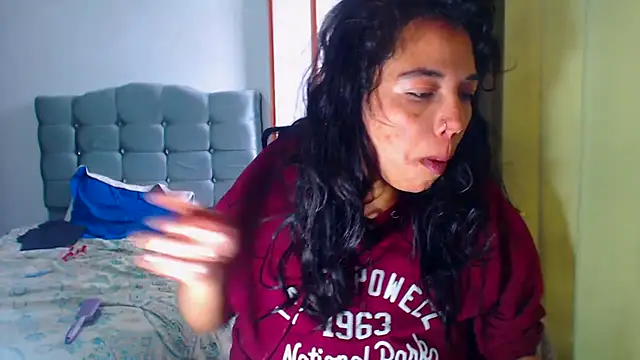 AmaraRoberts420 online show from 01.11.26