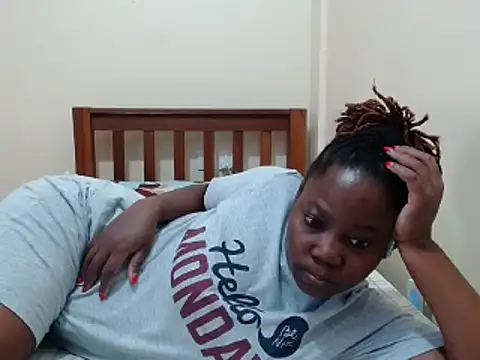 Snapshot of traper_1 chatting on 03.10.25 traper 1 online show from 03.10.25