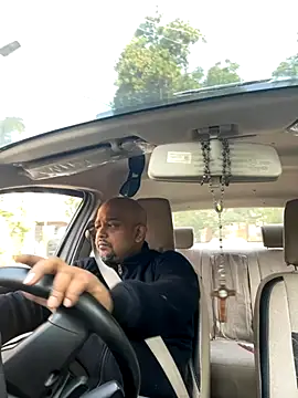 Dick 6inches online show from 12.03.25