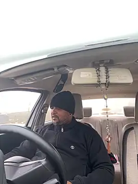 Dick 6inches online show from 12.15.25