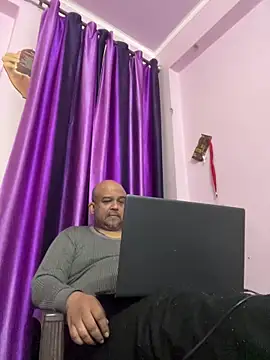 Dick 6inches online show from 01.06.26