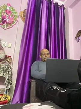 Dick 6inches online show from 02.02.26