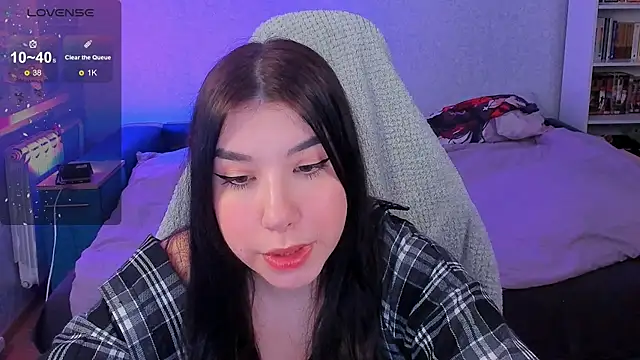 Snapshot of kellyharris chatting on 12.21.24 kellyharris online show from 12.21.24