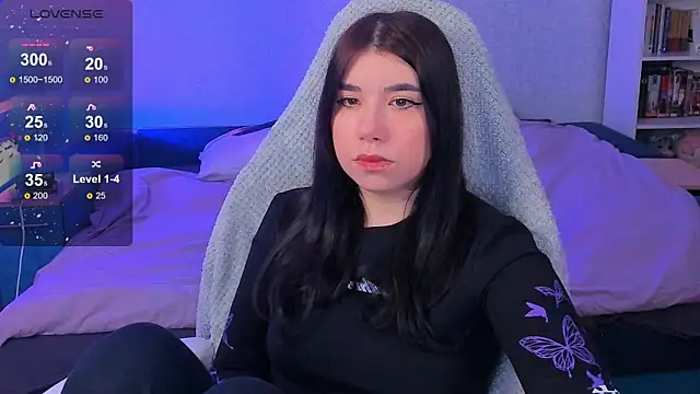 Snapshot of kellyharris chatting on 01.11.25 kellyharris online show from 01.11.25