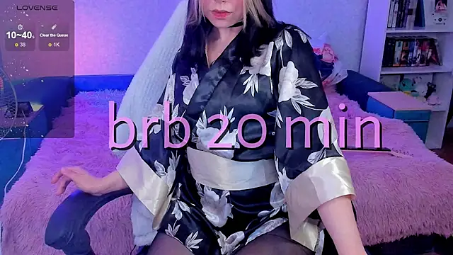 Snapshot of kellyharris chatting on 02.21.25 kellyharris online show from 02.21.25