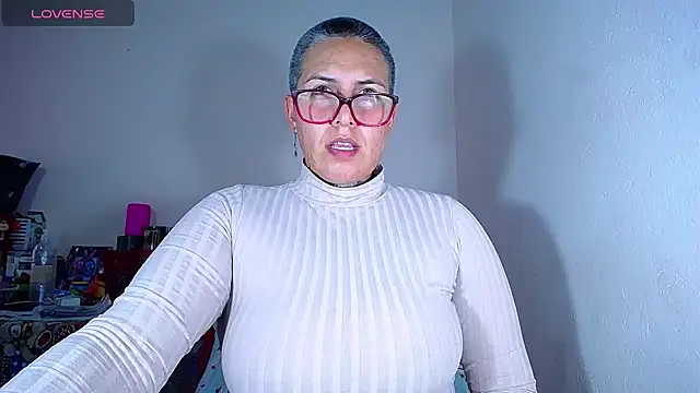 Yessi rousse online show from 12.19.24